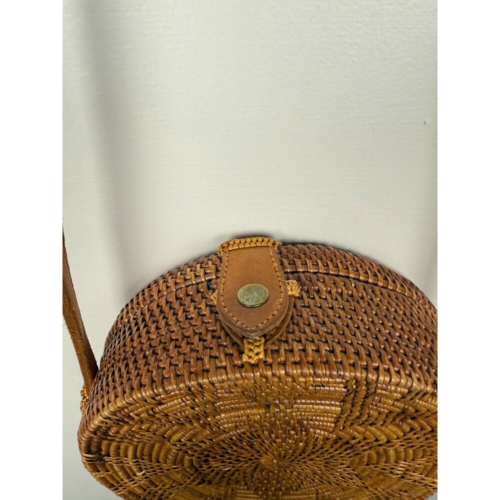 Vintage Handmade Round Boho Wicker Rattan Leather Basket Crossbody Purse - Picture 5 of 7